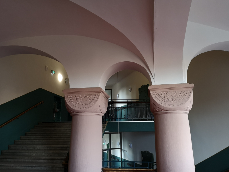 Kunstvolle Säulen Kunstvolle Säulen