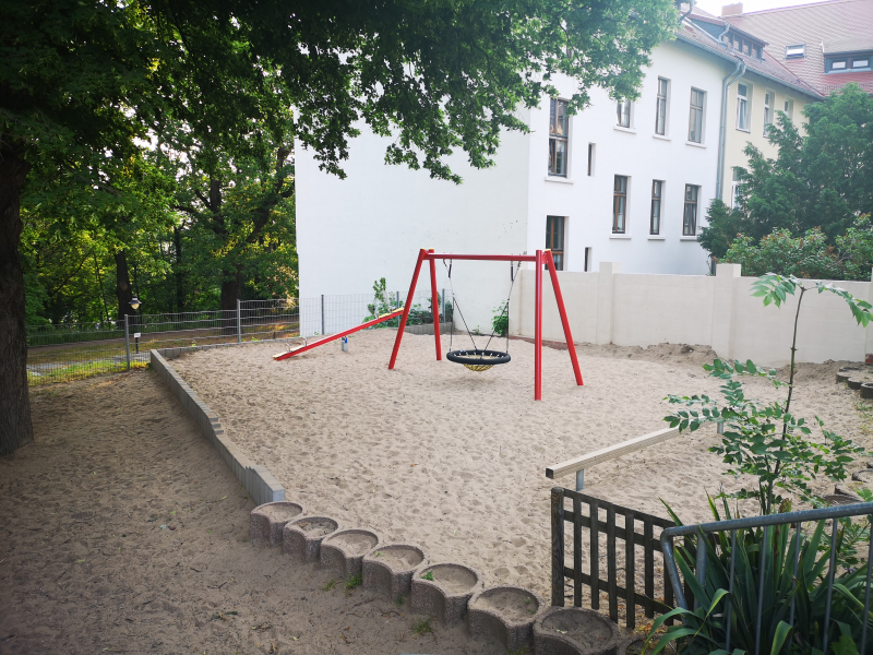 spielplatz.jpg spielplatz.jpg